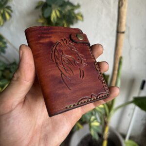 Cartera artesanal motivo caballo